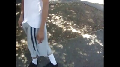 Ibu Perverse Ngerti apa sing kudu dilakoni karo Kanca-kanca sing mabuk