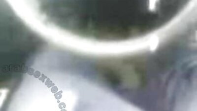 Pacar nggantheng Pamer ing Webcam